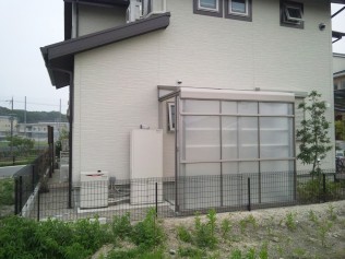 秘密基地みたいでしょ。 半透明パネルはここでも活躍。